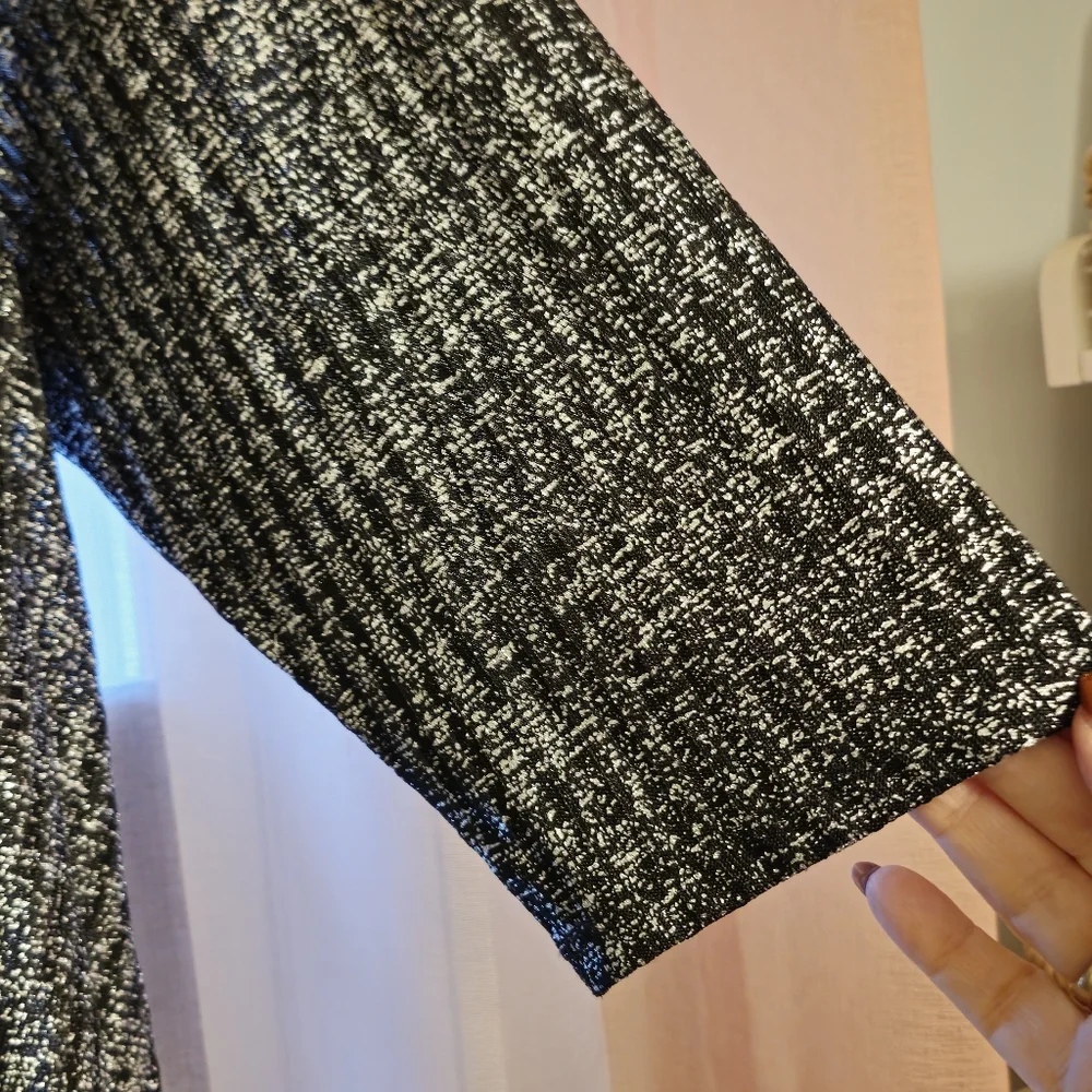 WANT AND NEED Women's Tunic Black and Silver Plus Size 2X Fun to Wear!